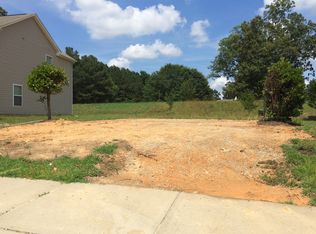 2520 Quarry Ridge Ln, Raleigh, NC 27610