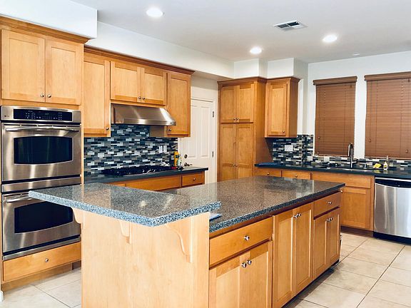 Open and Spacious Kitchen