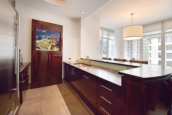 Rented by Gold Coast Capital Resources, LLC | media 33