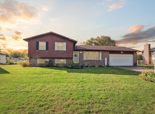 52250 Country Acres Dr, Elkhart, IN 46514