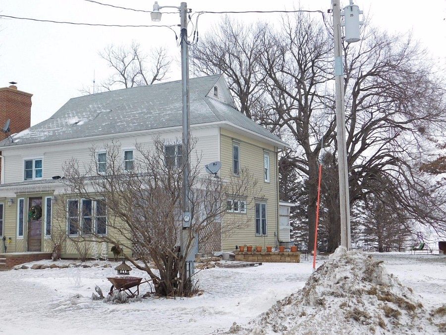 2nd image of 2992 165th St