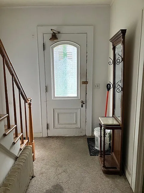 2 bed, 1.0 bath, 700 sqft, $1,200 — Photo 2