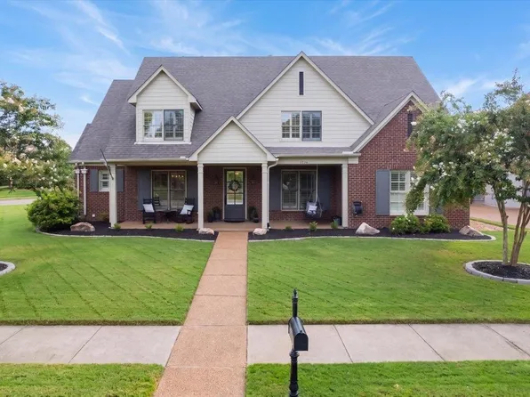 1736 Shoal Creek Ln, Collierville, TN 38017