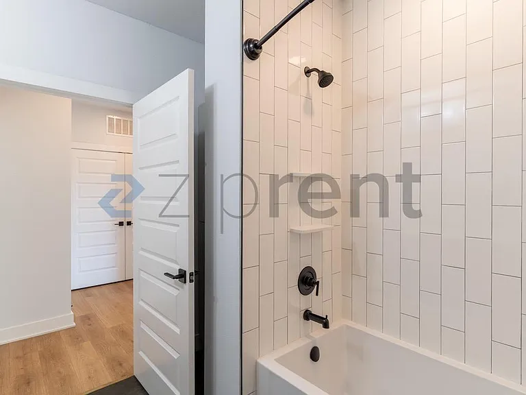 2500 Longview St #523 — Photo 14