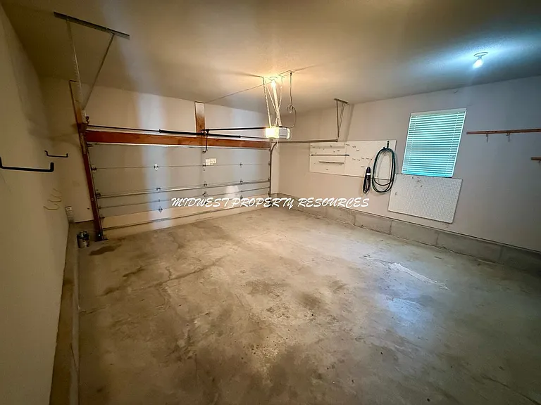 1209 SE Bridgehampton Way — Photo 18