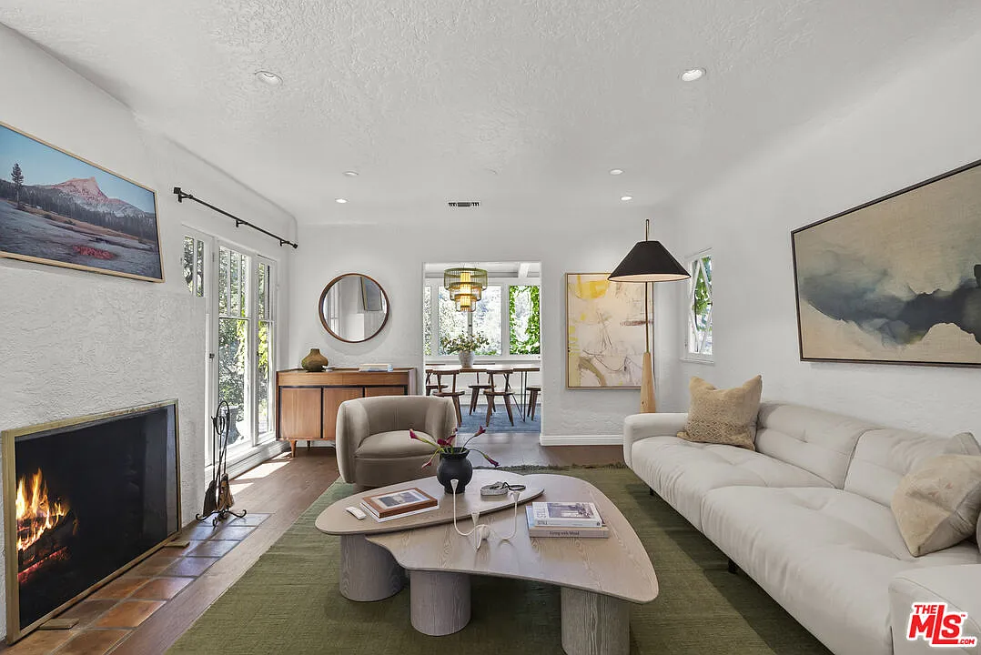 2 bed, 3.0 bath, 1446 sqft, $7,000 — Photo 3