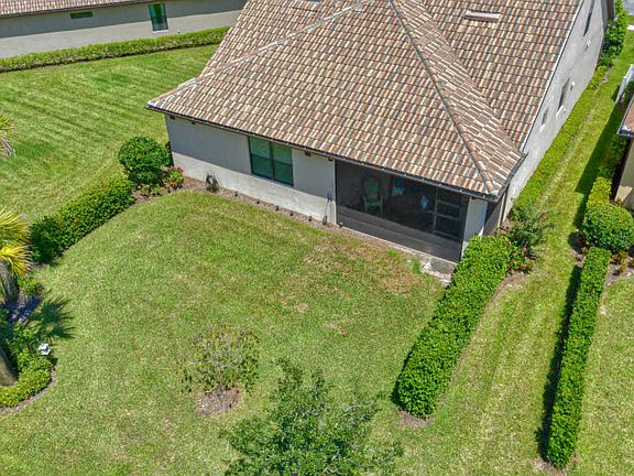 4th image of 5365 Antigua Cir