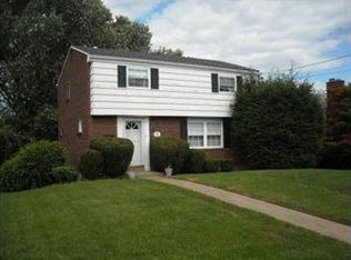 680 Macbeth Dr, Pittsburgh, PA