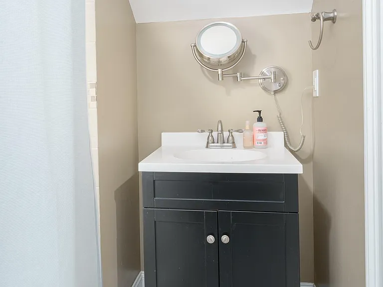 528 Rosedale Ave — Photo 20