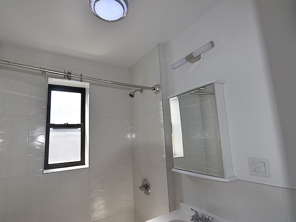 5th image of 2391 Bedford Ave APT S3d