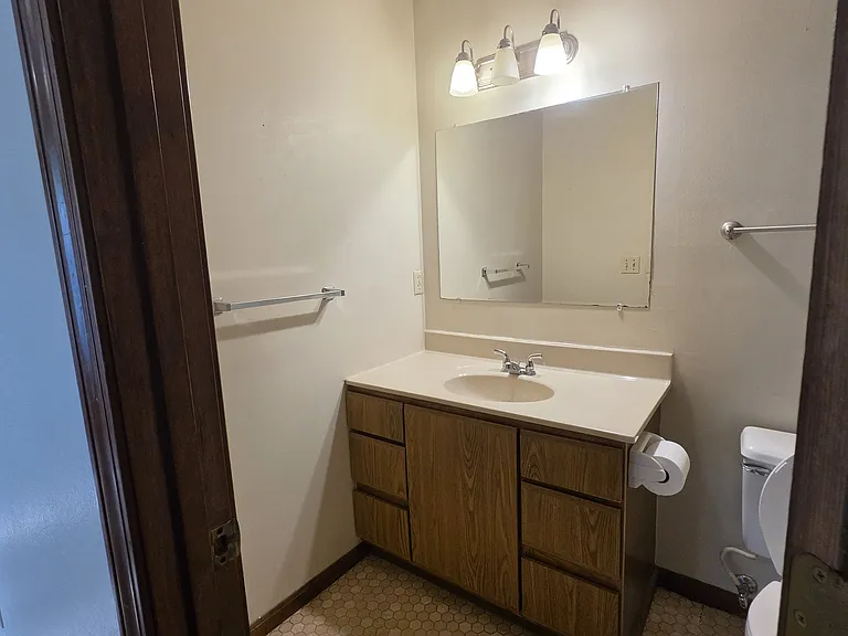 6833 N Mokane Ave — Photo 10