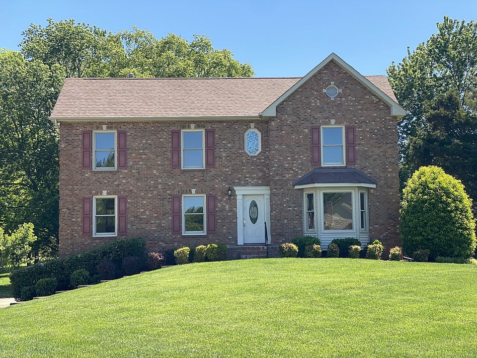 1st image of 211 Chelsea Ct