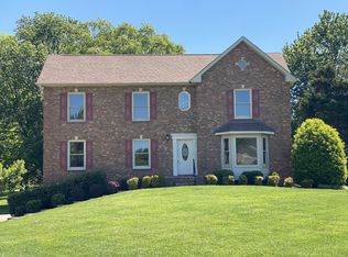 211 Chelsea Ct, Clarksville, TN 37043