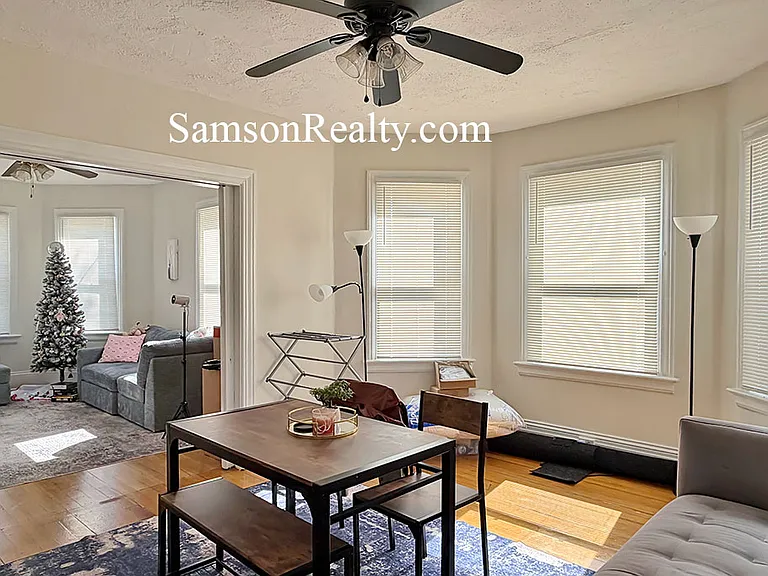 209 4th St #2 — Photo 9