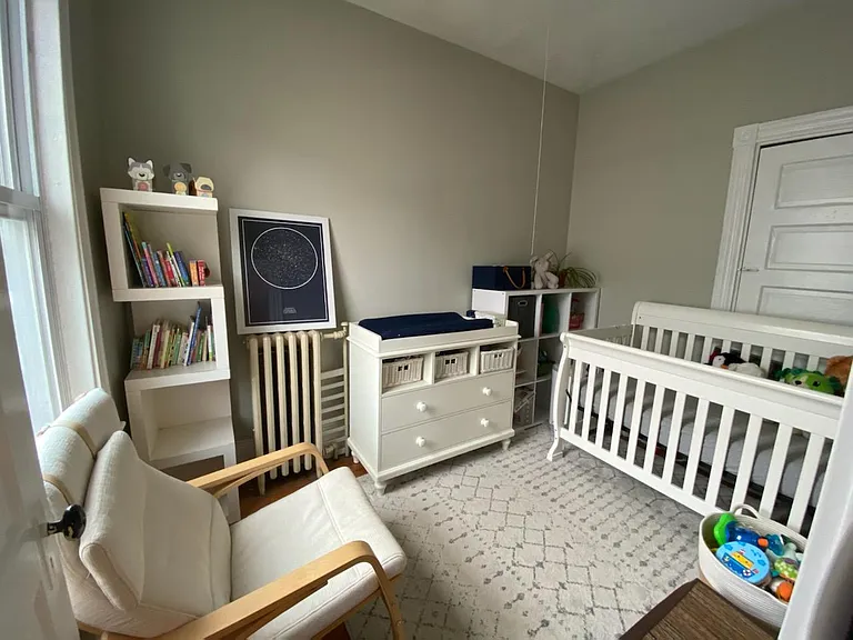 735 E 7th St #3 — Photo 7