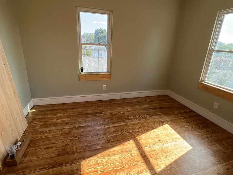 64 Standish Ave — Photo 11