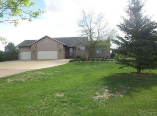 26276 S McHardy Rd, Brandon, SD 57005