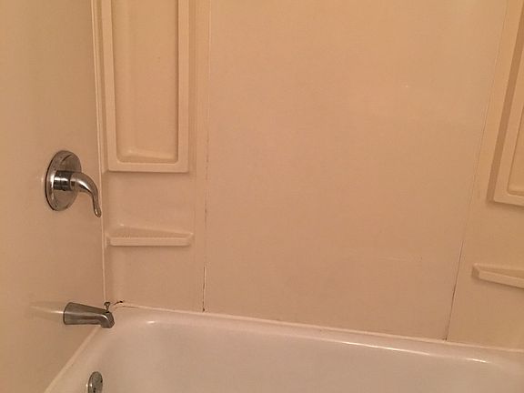 5th image of 123 Market St APT 1