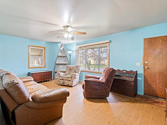 5th image of 610 F St NE