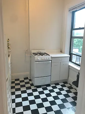Rented by Kiess Realty, L.L.C. | media 11