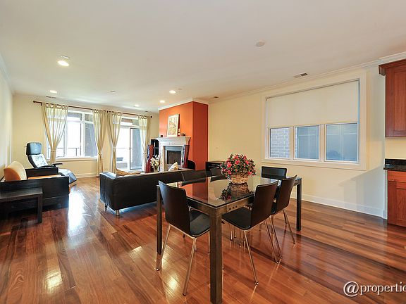 Living Room/Dining Room