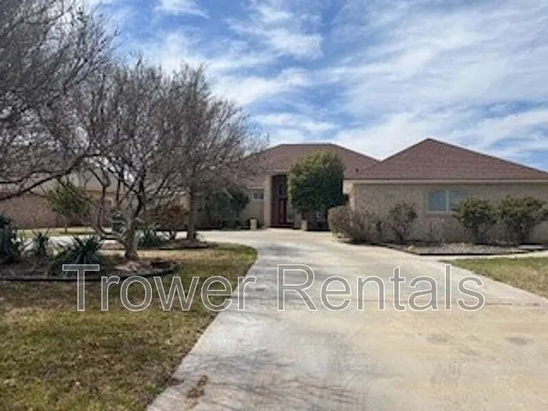 8104 San Antonio St — Photo 18