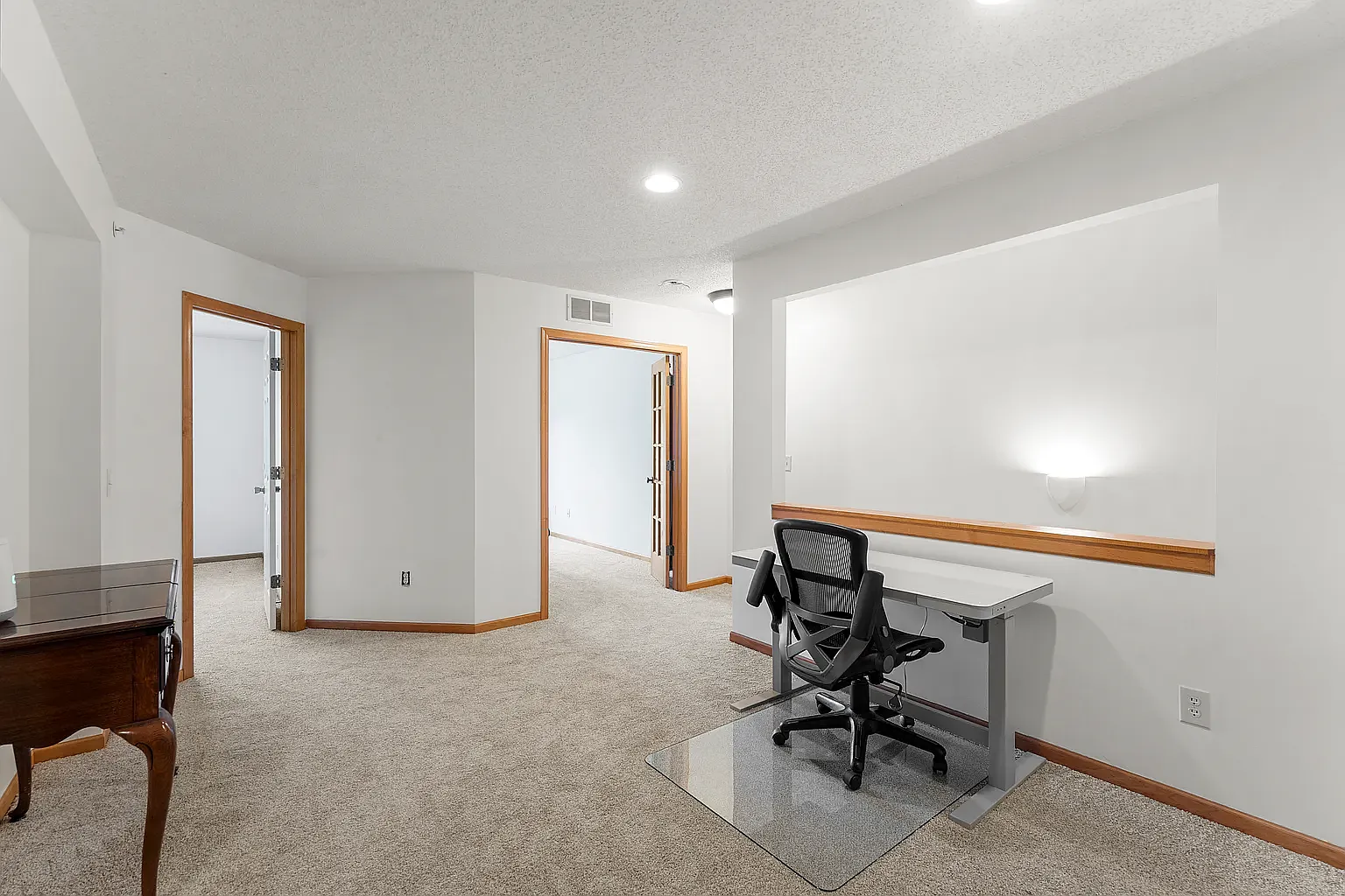 3 bed, 1642 sqft, $2,450 — Photo 3