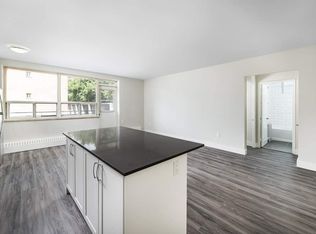 1301 Dundas St W #608, Mississauga, ON L5C1C9