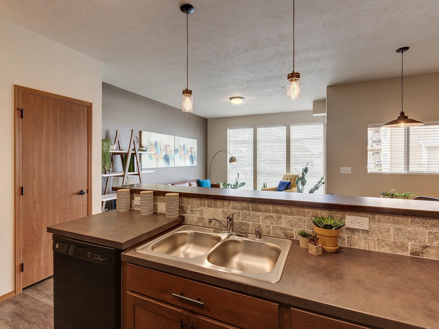 The Blake Apartments — Photo 4