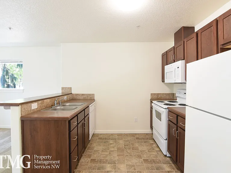 1017 SE 12th Ave — Photo 88