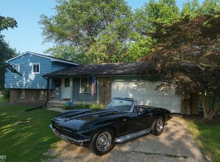 6355 N McKinley Rd, Flushing, MI 48433