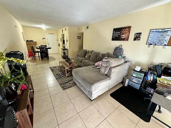 5th image of 3700 NW 21st St APT 410