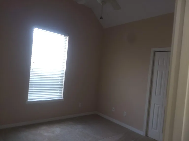 105 Admiral Porter Dr — Photo 9