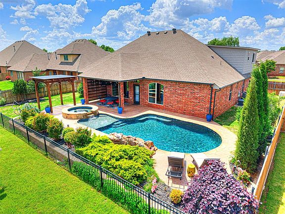 3rd image of 15804 Wild Creek Dr