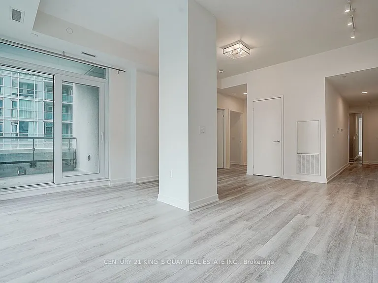 121 Saint Patrick St #722 — Photo 22