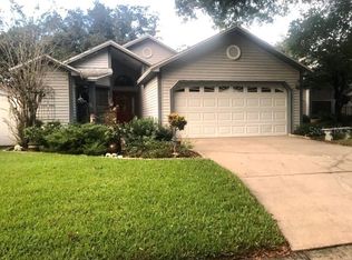 1437 Walden Oaks Pl, Plant City, FL 33563