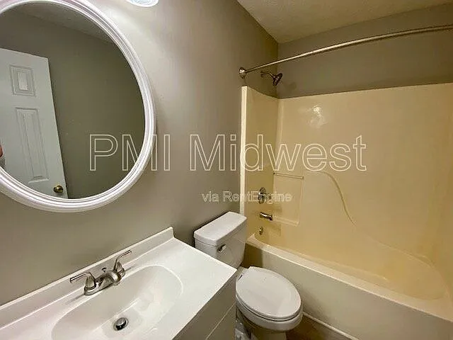 1542 Creekside Ln — Photo 16