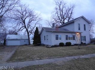 355 High St, Weldon, IL 61882