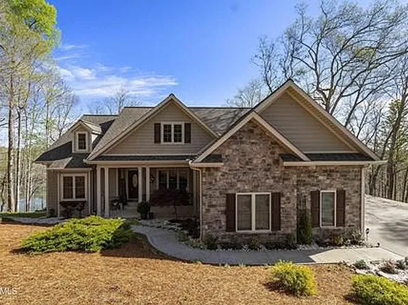 200 Stony Rock Ln, Jacksboro, TN 37757