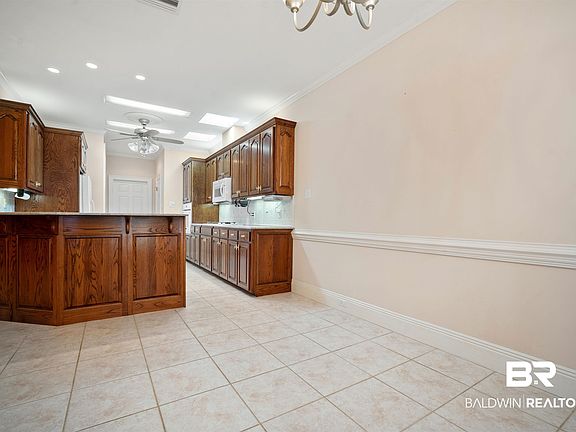 5th image of 715 Natchez Trail Ct