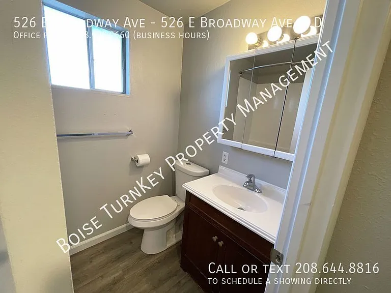 526 Broadway Ave #D — Photo 8