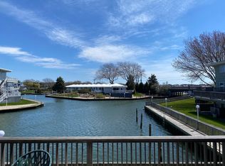 3034 Mitchell Rd, Westhampton Beach, NY 11978