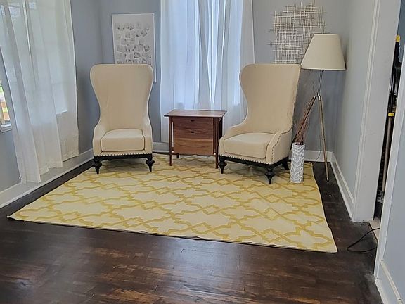 4th image of 1956 Christian St