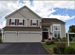 413 Chesterfield Ln, North Aurora, IL 60542