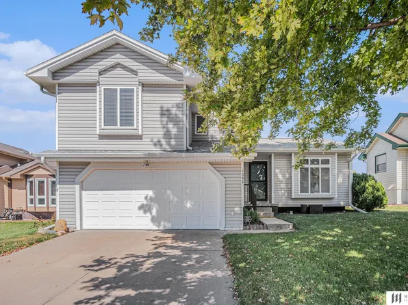 1306 Sunshine Blvd, Bellevue, NE 68123