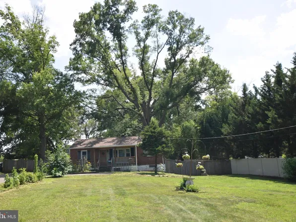 8721 Yorkshire Ln, Manassas, VA 20111