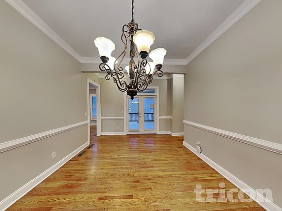 4th image of 1442 Hedgewood Ln NW