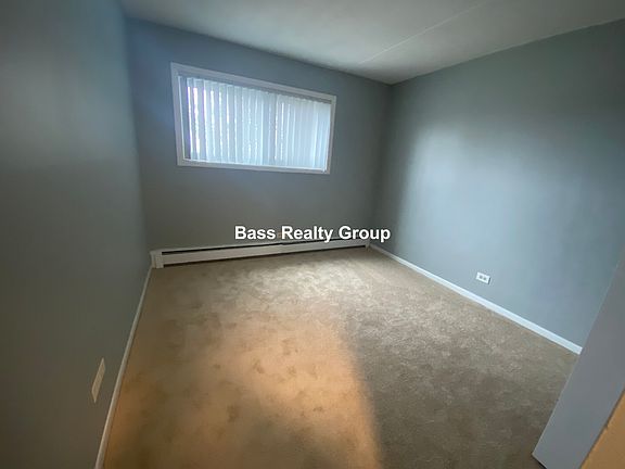 3rd image of 10737 S Keating Ave #305