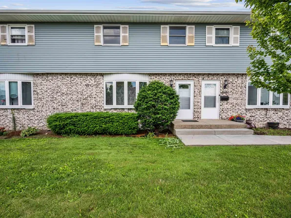 1307 Sunfield St, Sun Prairie, WI 53590