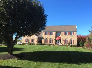 91 Highland Ridge Rd, Manalapan, NJ 07726